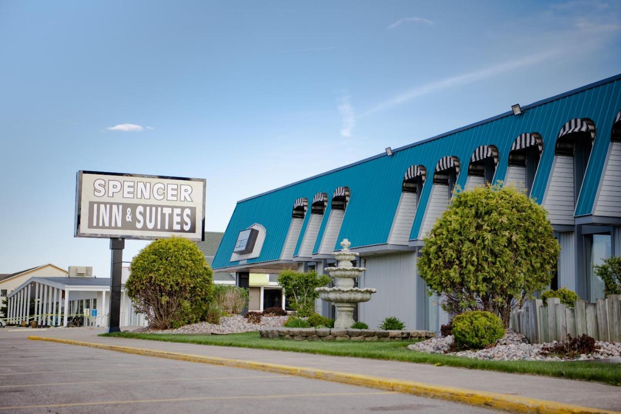 Spencer Inn & Suites Εξωτερικό φωτογραφία