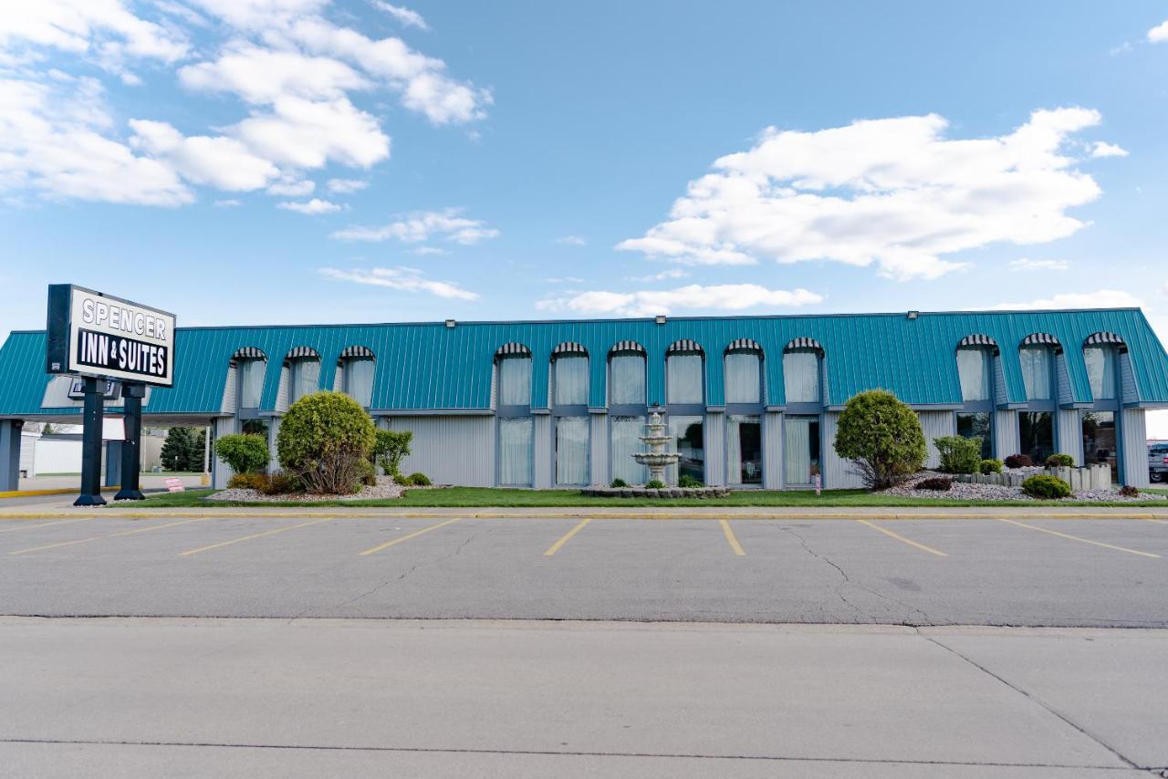 Spencer Inn & Suites Εξωτερικό φωτογραφία